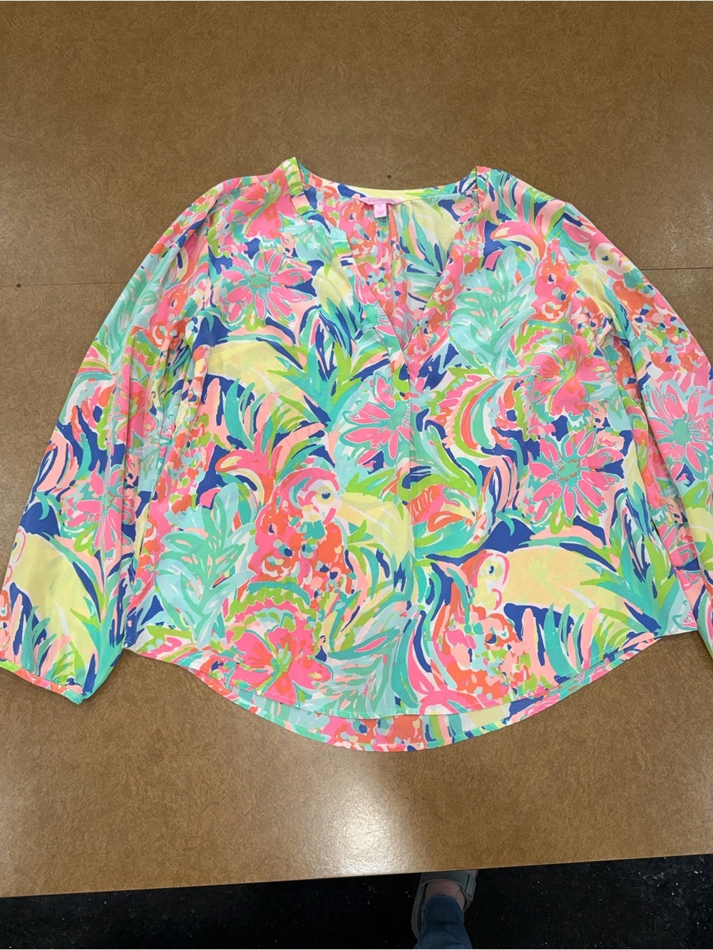 Lilly Pulitzer Stacey • 100% Silk • Casa Banana • Tropical Floral V-Neck Blouse